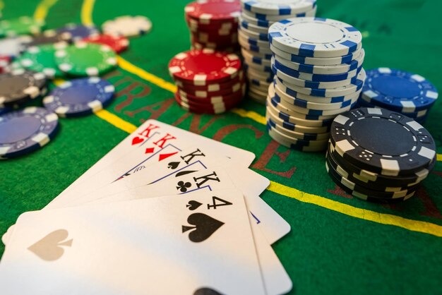 gtr11 live-dealer studio broadcasting HD blackjack and roulette tables with professional dealers